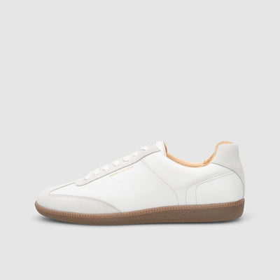 Text: Sneakers for men