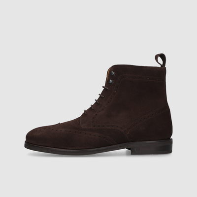 Brogue boots for men